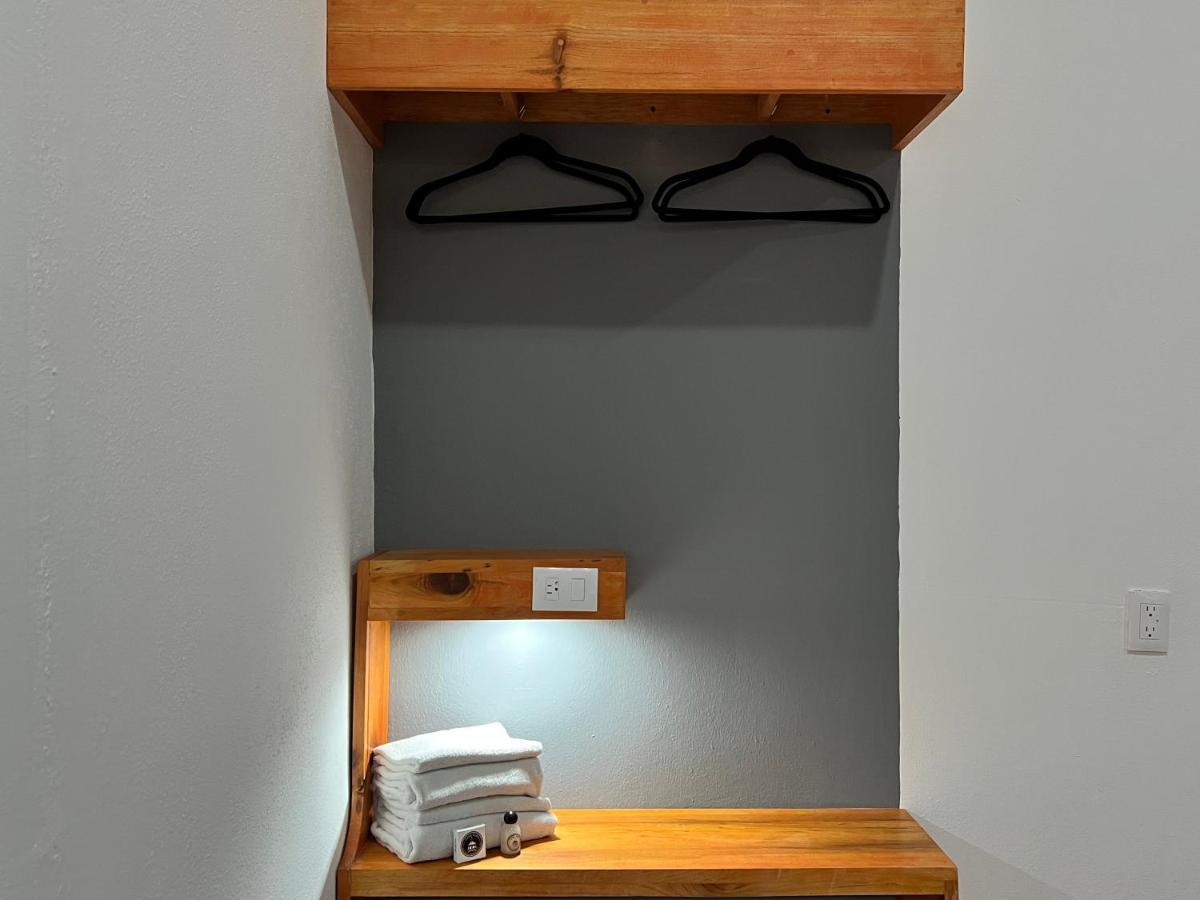 Bed and Breakfast Casa Aura Морелия Экстерьер фото