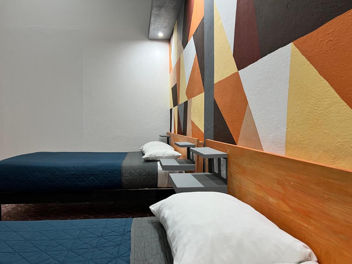 Bed and Breakfast Casa Aura Морелия Экстерьер фото