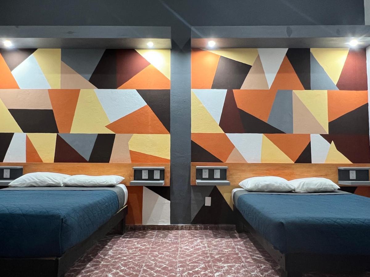 Bed and Breakfast Casa Aura Морелия Экстерьер фото