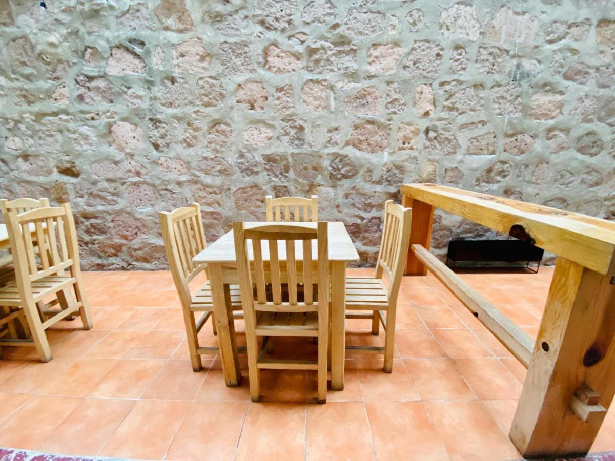 Bed and Breakfast Casa Aura Морелия Экстерьер фото